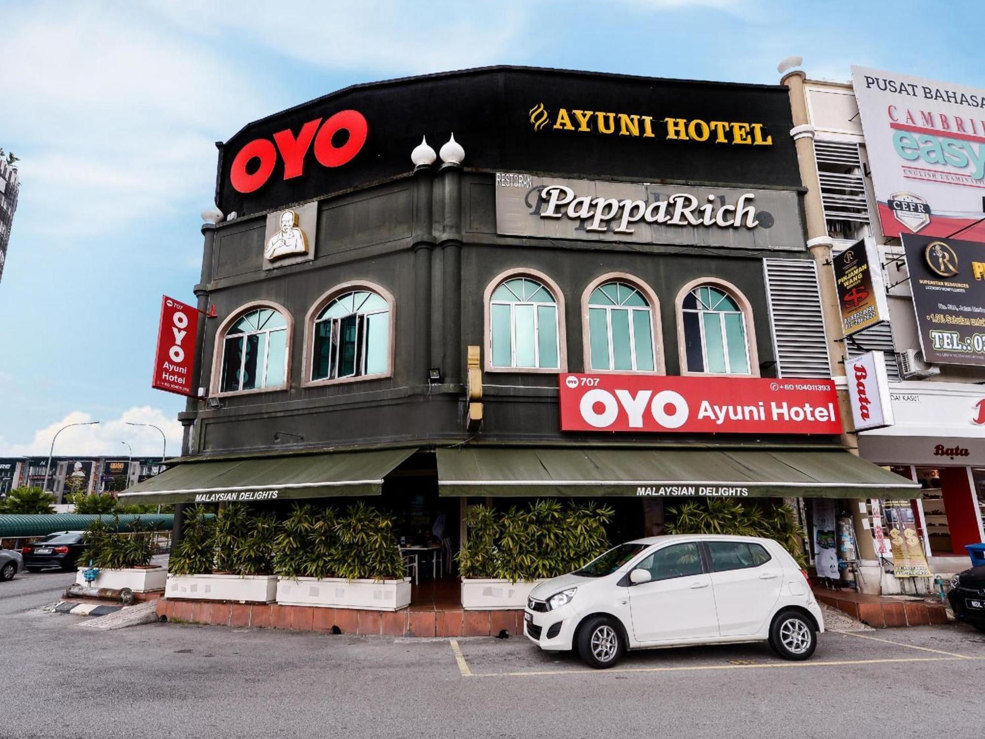 Super Oyo 707 Ayuni Hotel Бангі Екстер'єр фото